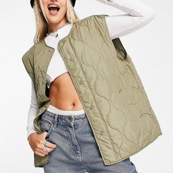 Noisy May Onion Quilted Oversized Vest Size XL Green Women’s NEW - Picture 1 of 12